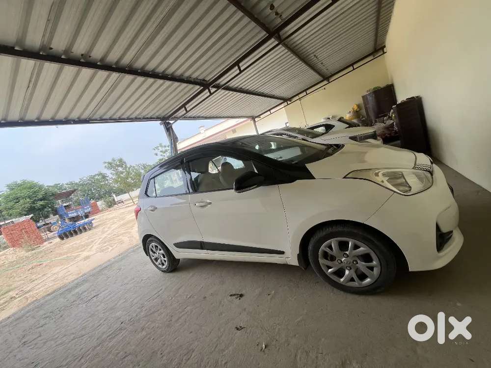 Hyundai Grand I10 2019 Diesel 98000 Km Driven