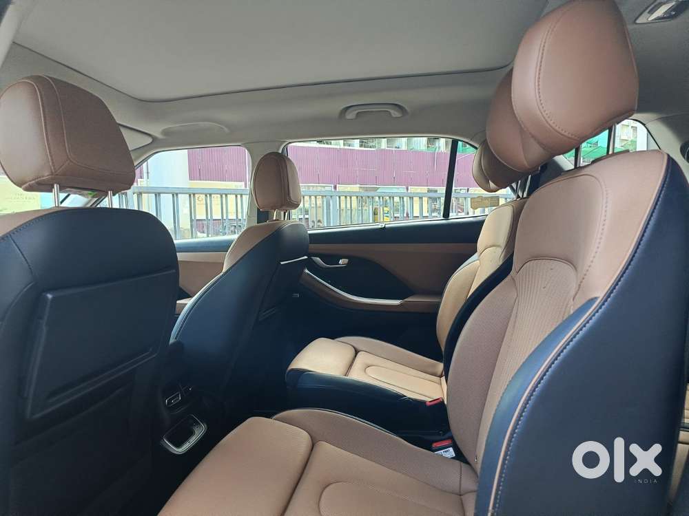 Hyundai Alcazar Signature (o) 6 Str 1.5 Petrol Dct, 2024, Petrol