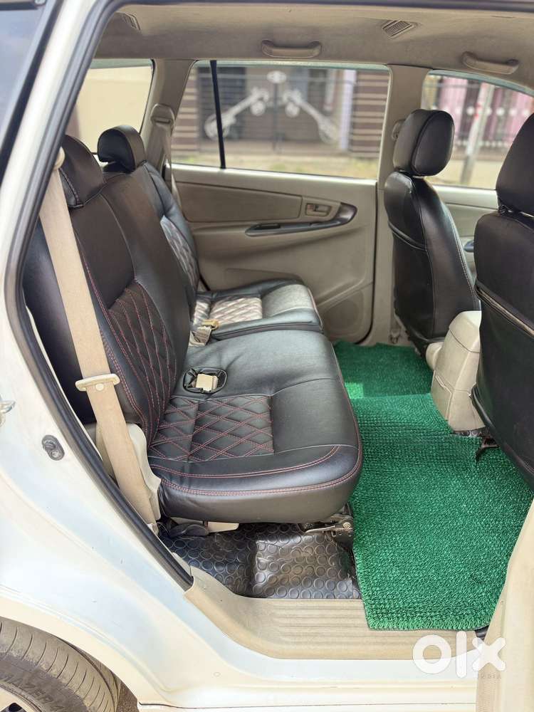 Toyota Innova 2.5 Gx 8 Str Bs-iii, 2012, Diesel