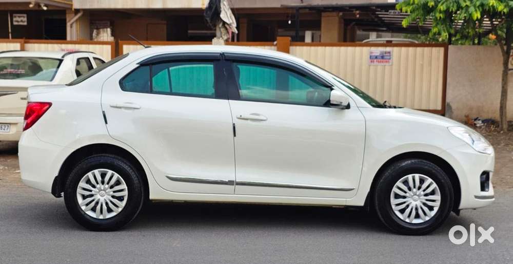 Maruti Suzuki Swift Dzire Vxi Optional, 2020, Petrol