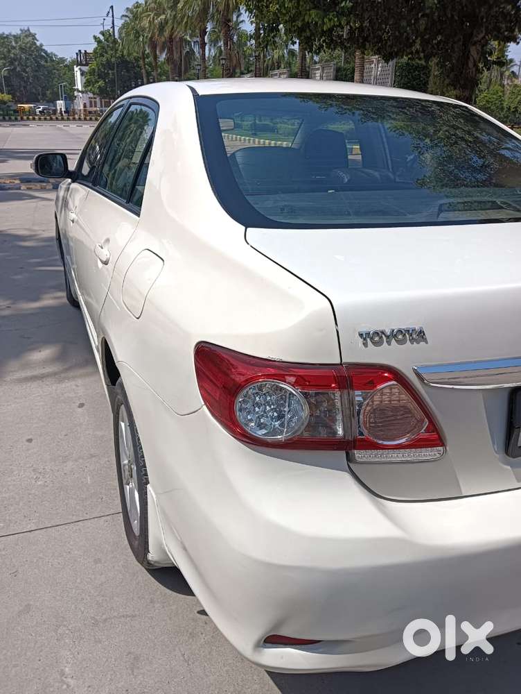Toyota Corolla Altis G, 2013, Petrol