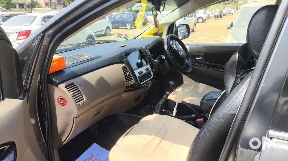 Toyota Innova 2015 Diesel Well Maintained