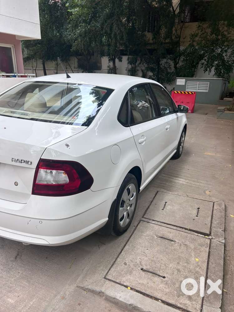 Skoda Rapid Autimatic Excellent Condition Rated 4/5 From Spinny .