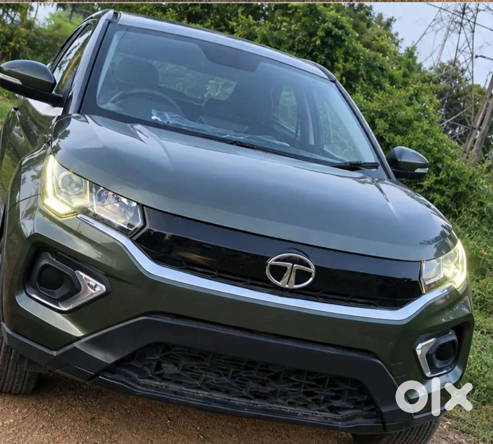Tata Nexon 1.2 Revotron Xe 2023