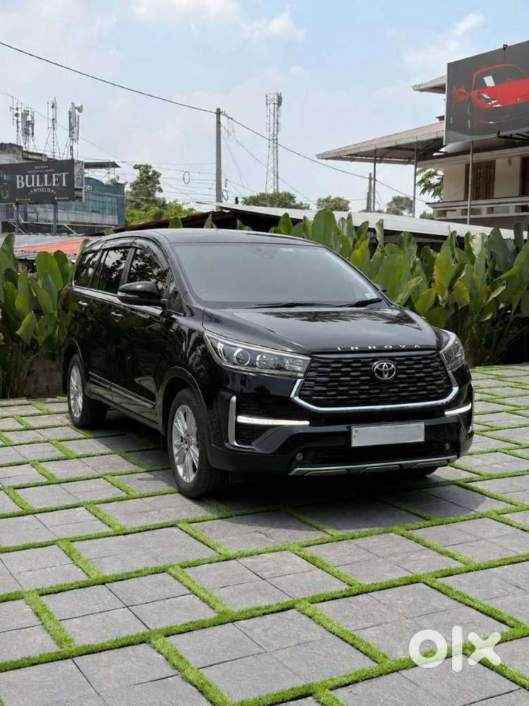 Toyota Innova Hycross 2.0 Zx Hybrid 7 Str, 2024, Petrol