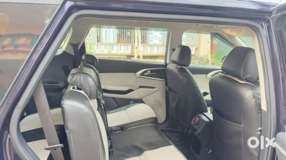 Kia Carens 2024 Petrol 23000 Km Driven