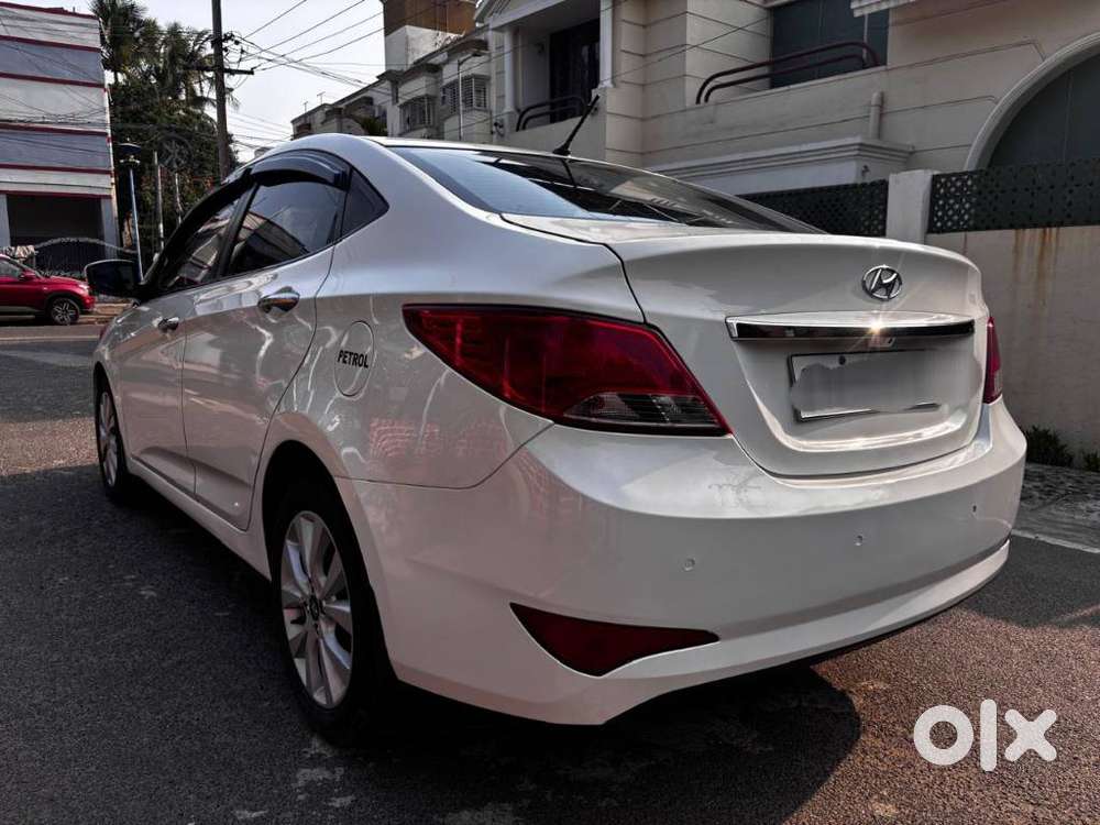 Hyundai Verna Vtvt 1.6 Sx, 2015, Petrol