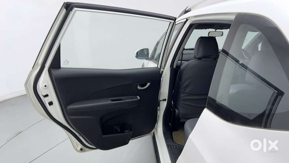 Honda Br-v I-vtec V Mt, 2016, Petrol