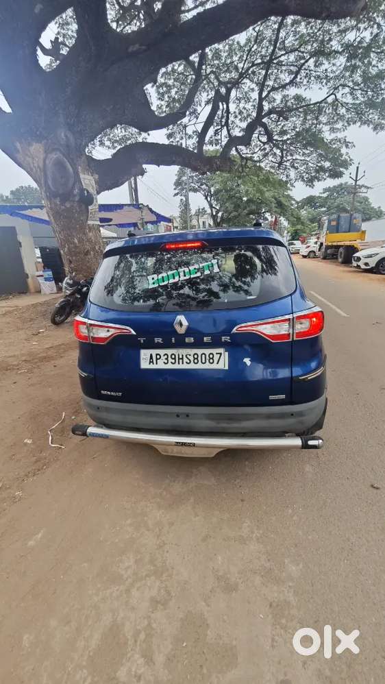 Renault Triber 2021 Drives Manual