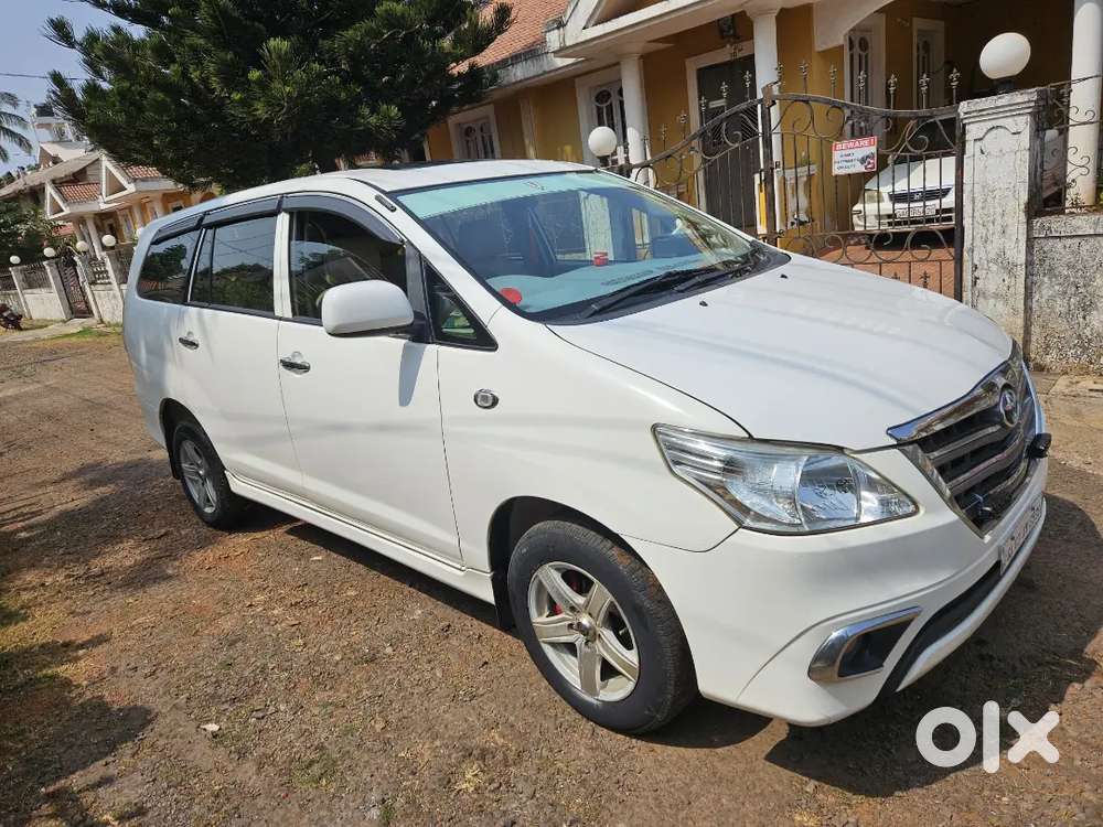 Toyota Innova 2013 Diesel 87000 Km Driven