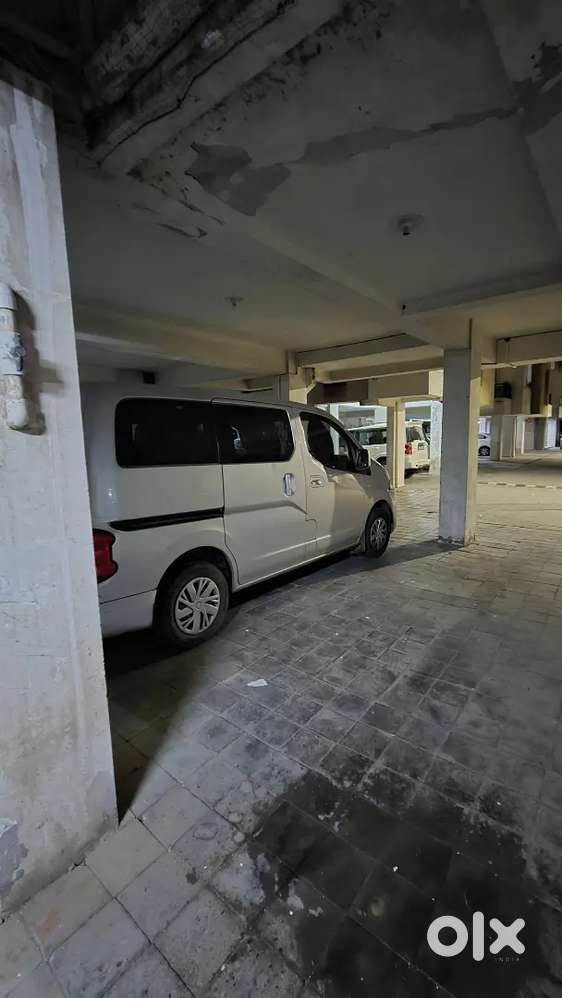 Nissan Evalia 2013 Diesel Well Maintained