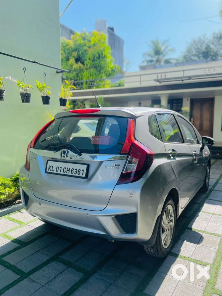 Honda Jazz 2019 Petrol Well Maintained
