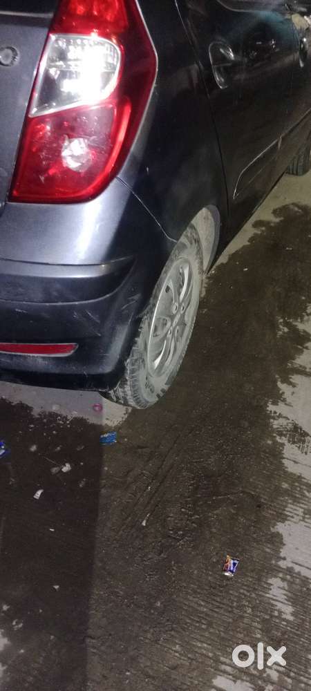 Hyundai I10 Sportz 2011