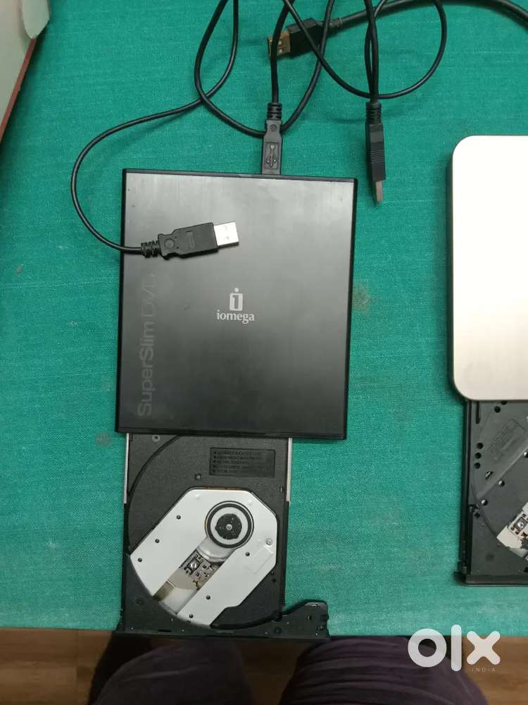 External CD/DVD drive for laptop and desktop