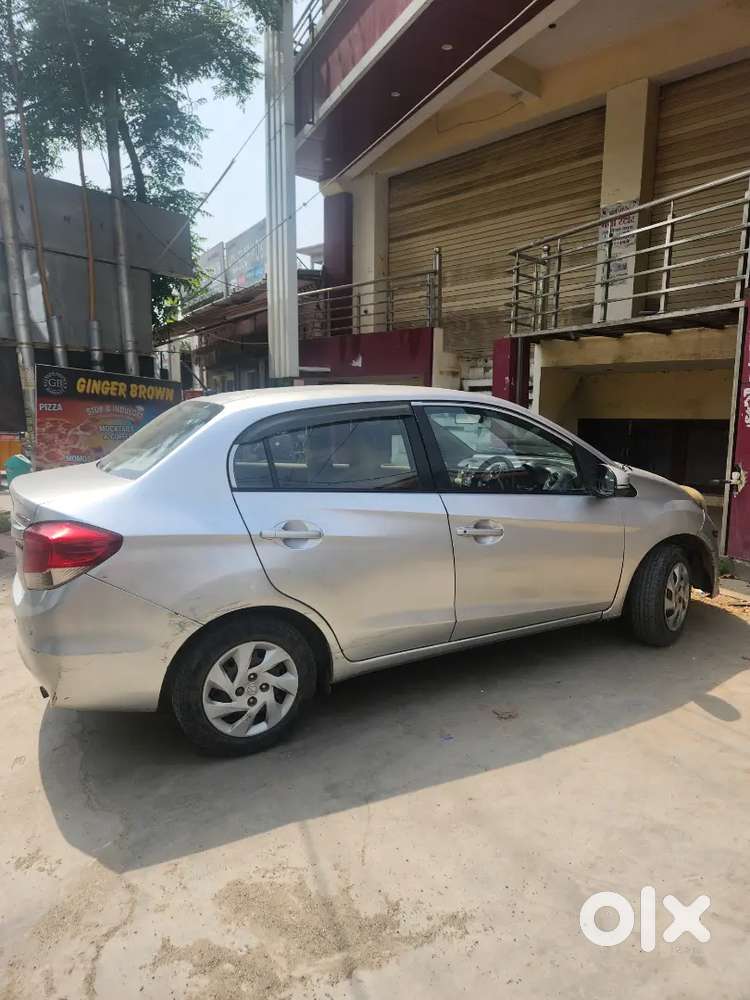 Honda Amaze 2015 Top Model Family Maintained Car