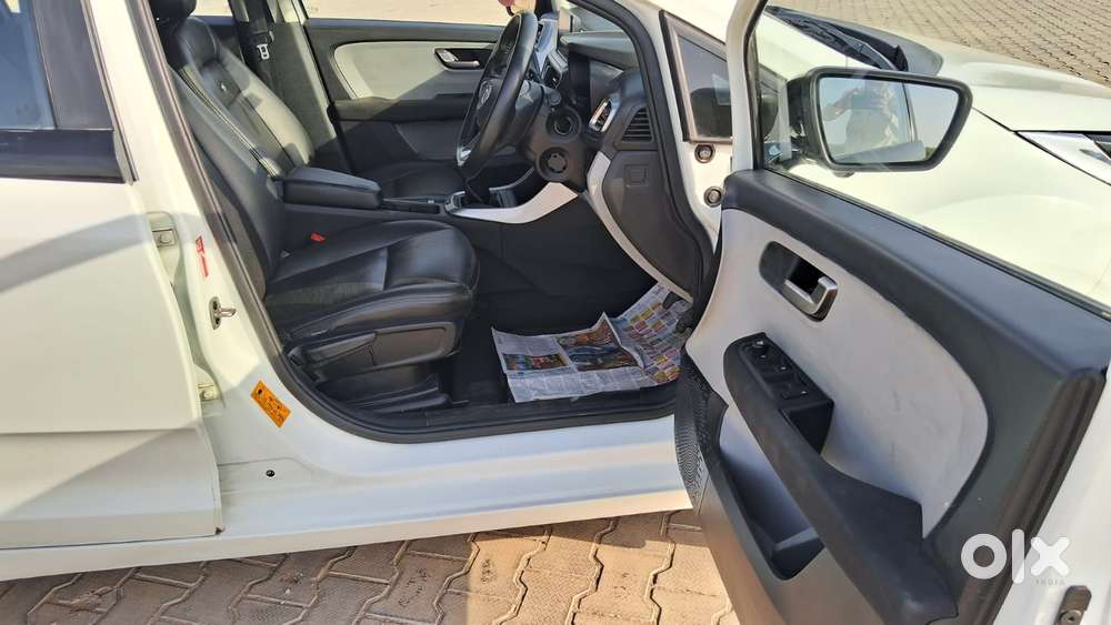 Tata Altroz Xz Plus (s), 2020, Petrol