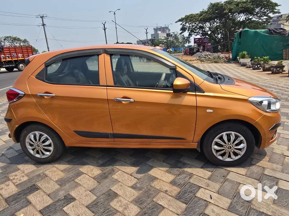 Tata Tiago 1.2 Revotron Xt (o), 2017, Petrol