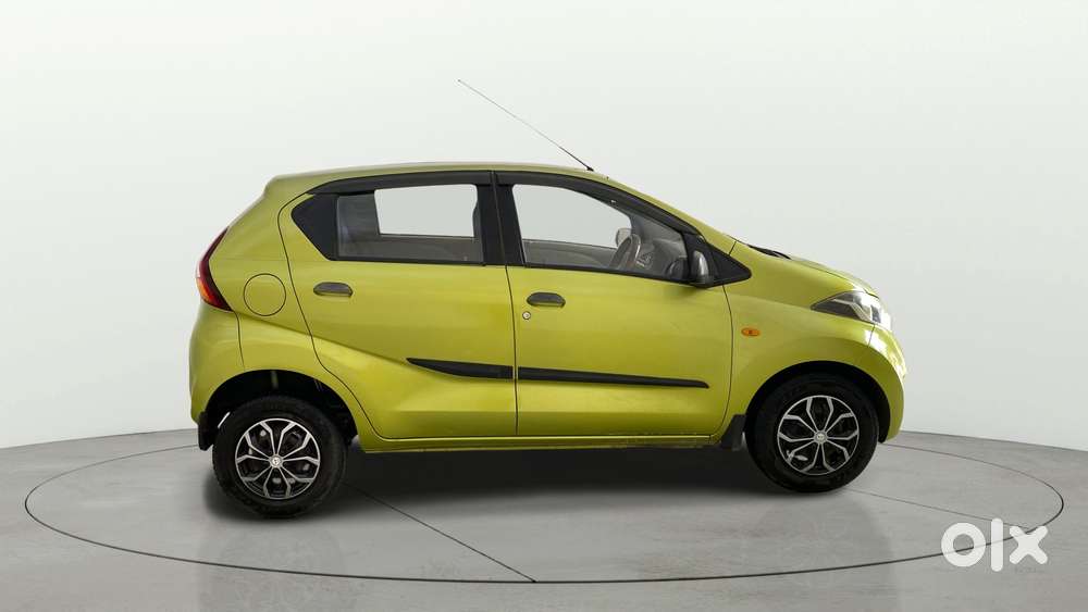 Datsun Redigo T Option, 2016, Petrol