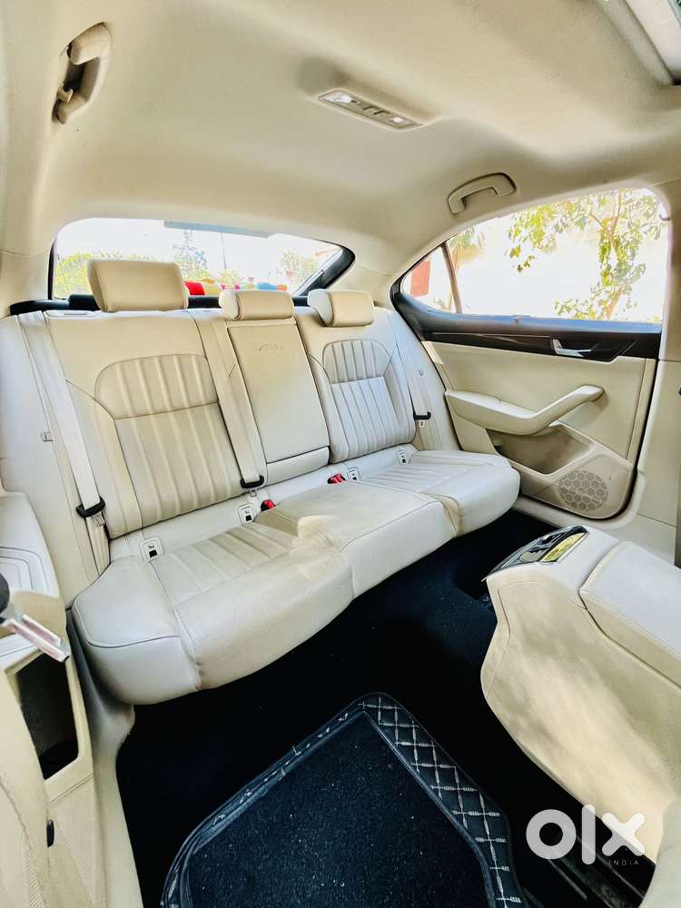 Skoda Superb 2.0 Tsi At L&k, 2019, Petrol