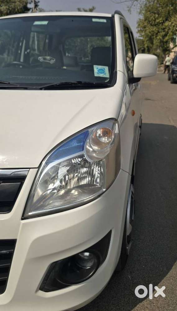 Maruti Suzuki Wagon R Vxi Amt1.2, 2017, Petrol