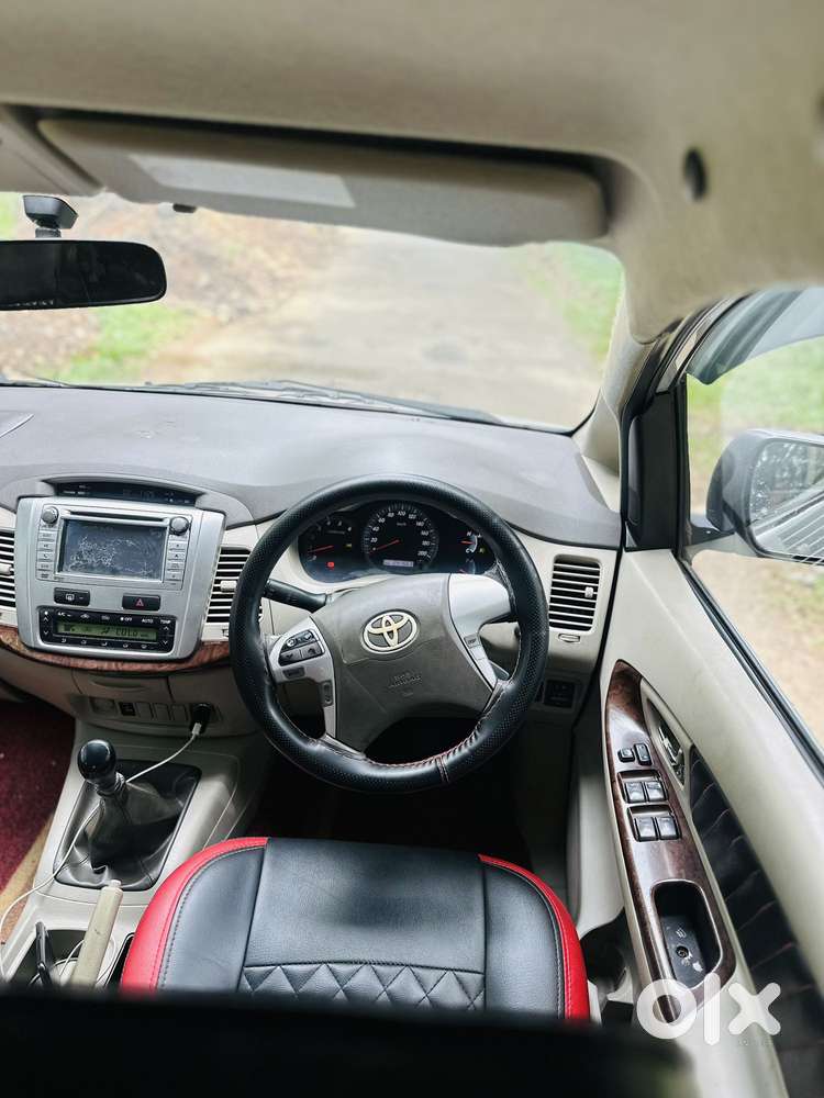 Toyota Innova 2.5 V 7 Str, 2012, Diesel