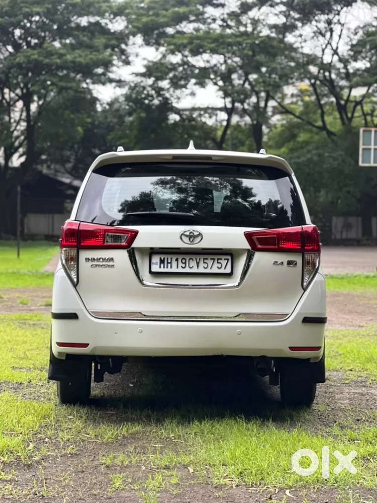 Toyota Innova Crysta 2.4 V 7 Str, 2019, Diesel