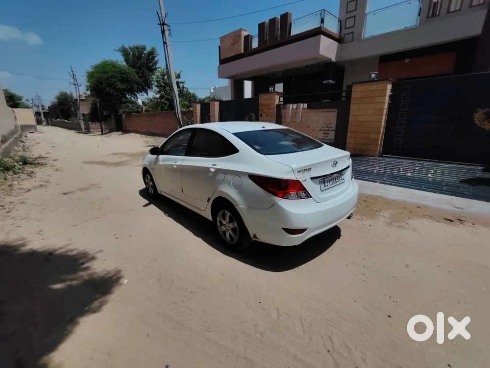 Hyundai Verna Fluidic 2013 Petrol Manual