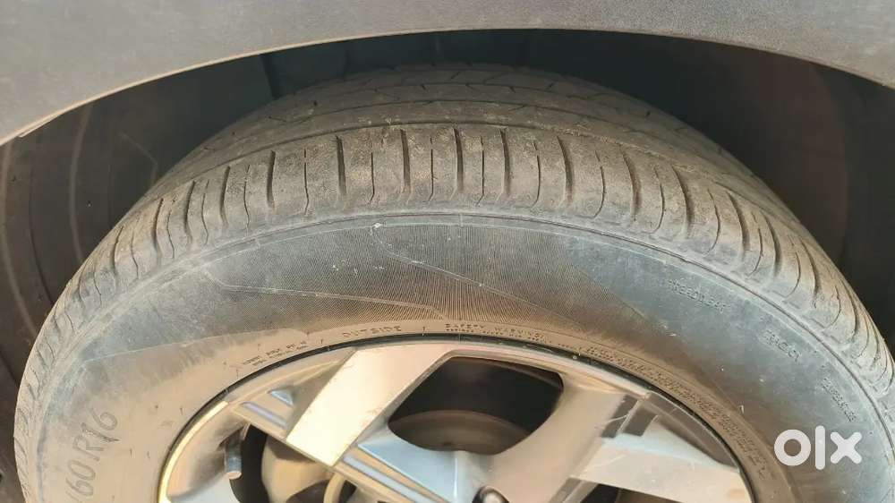 Hyundai Venue 2021 Diesel Well Maintained