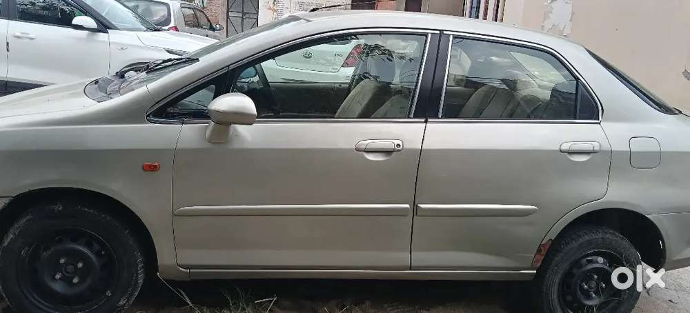 Good Condition Ac And Heater Good Work 2031 Tak Paas