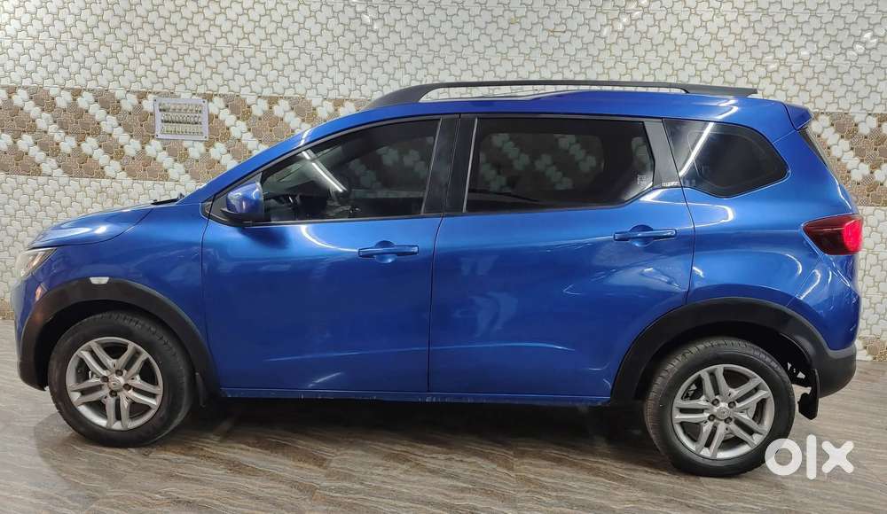 Renault Triber Rxz, 2019, Petrol