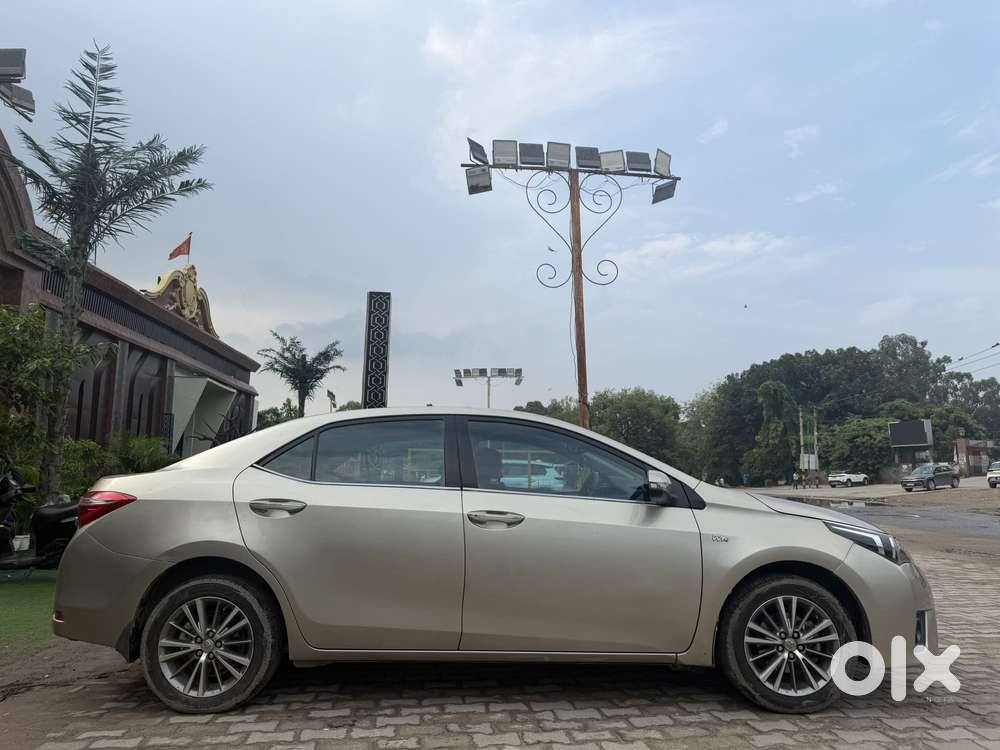 Toyota Corolla Altis Vl At, 2016, Petrol