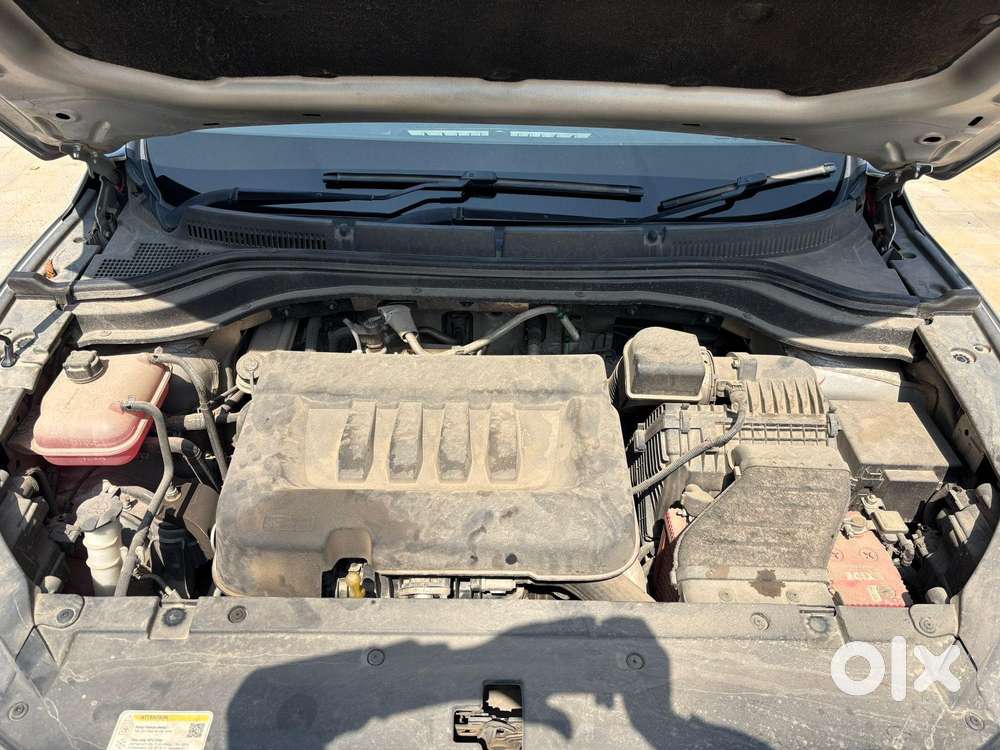 Mahindra Xuv700 2.2 Ax 7 Diesel At Luxury Pack Str, 2022, Diesel