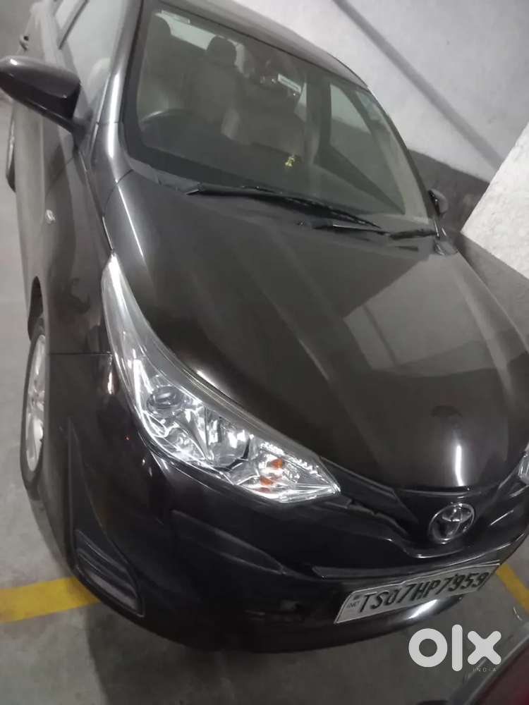 Automatic Toyota Yaris Petrol Showroom Track Vehicle