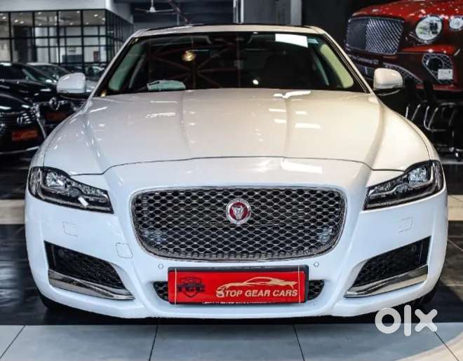 Jaguar Xf, 2019, Petrol
