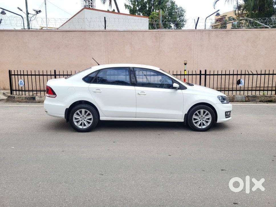 Volkswagen Vento 1.6 Highline Plus 16 Alloy, 2016, Petrol