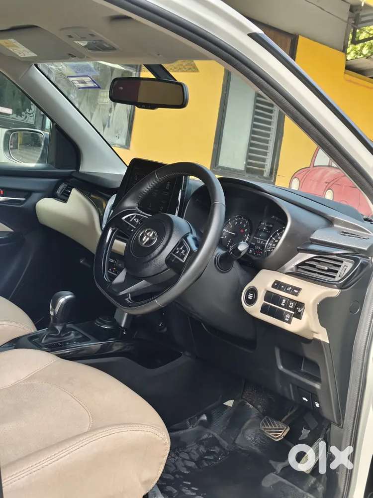 Toyota Glanza 2024 Petrol Well Maintained