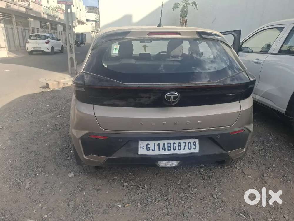 Tata Altroz 2026