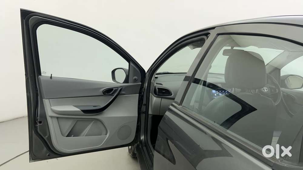 Tata Tigor Xe, 2021, Petrol