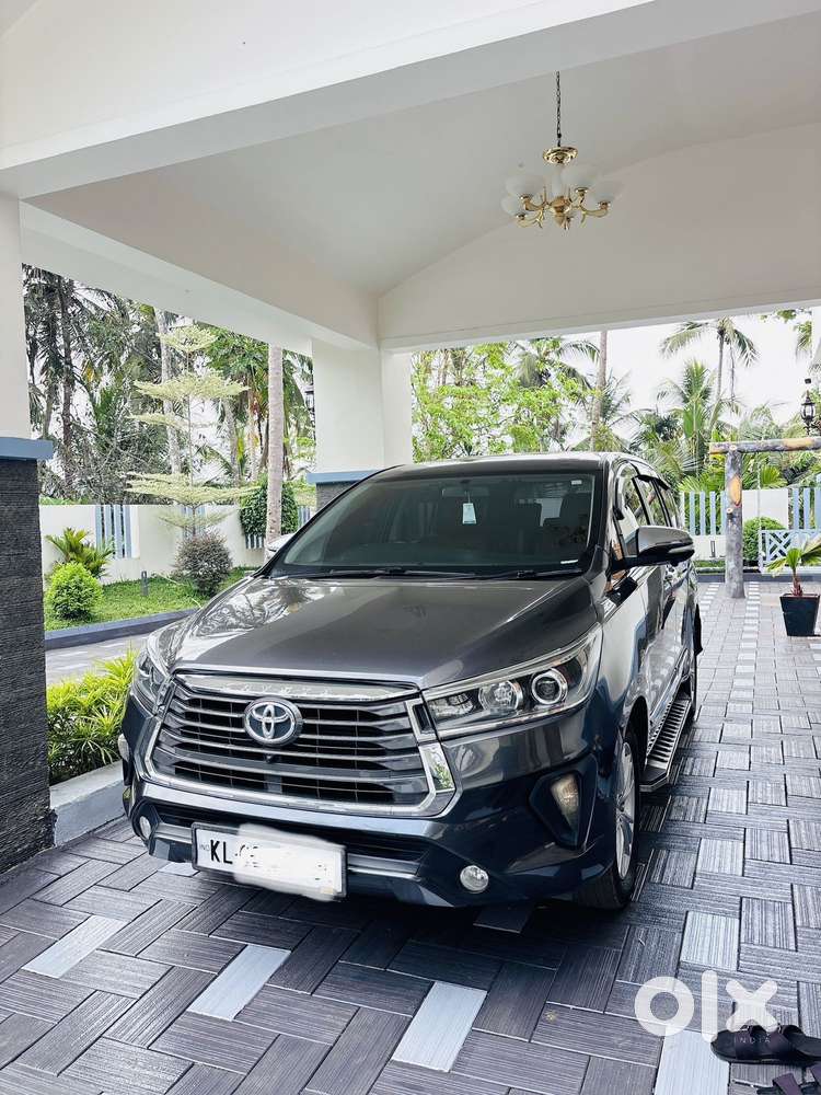 Toyota Innova Crysta 2.8 Z, 2016, Diesel