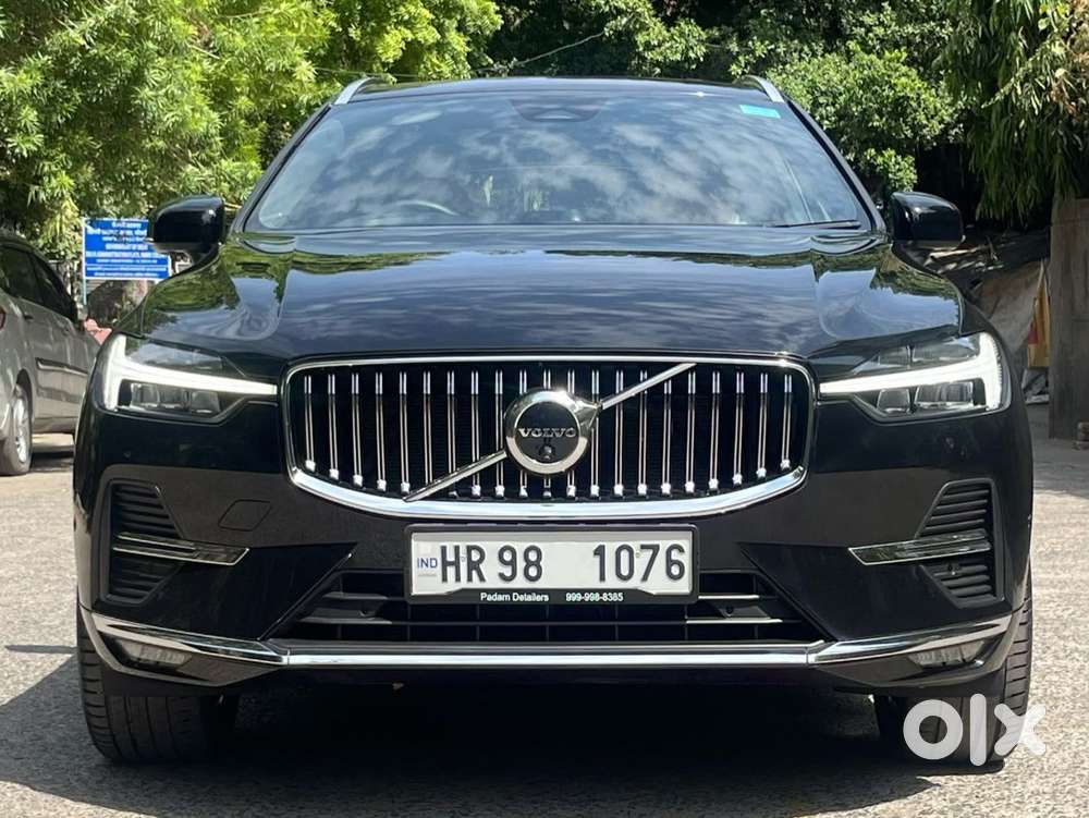 Volvo Xc60 Momentum D4, 2025, Petrol