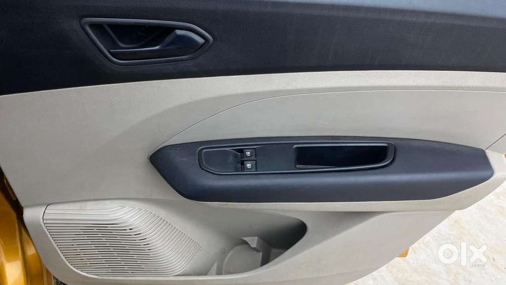 Renault Triber Rxl, 2019, Petrol