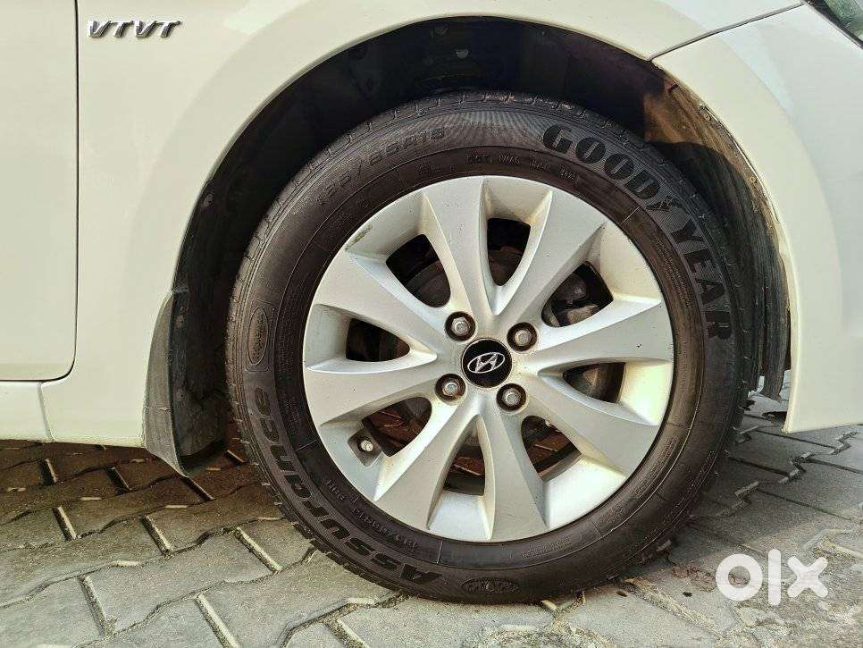 Hyundai Verna [ ] Fluidic 4s 1.6 Vtvt S (o) Mt, 2015, Petrol