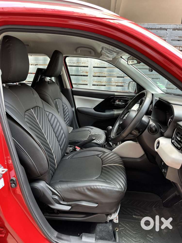 Maruti Suzuki Victoris Vxi Cng, 2025, Petrol