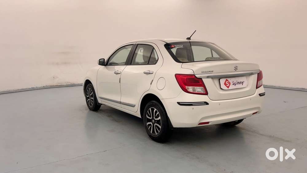 Maruti Suzuki Dzire Vxi Ags, 2022, Petrol
