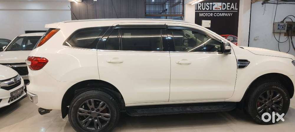 Ford Endeavour 3.2 Trend At 4x4, 2016