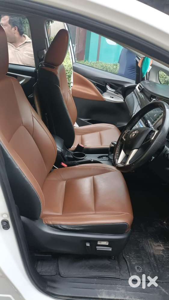 Toyota Innova Crysta 2022 Petrol Well Maintained