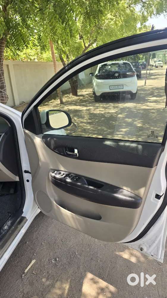 Buy Car I20 Rajkot Gujarat
