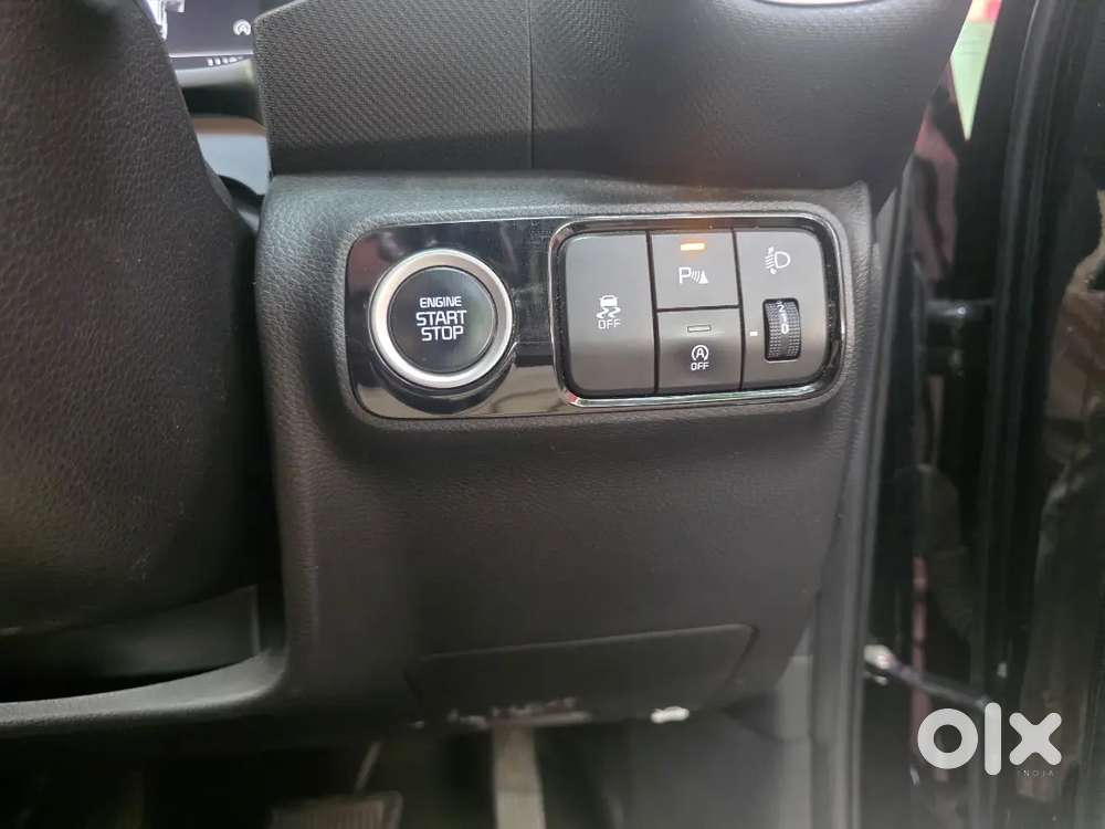 Kia Sonet 1.0 Htk  2025 Black Color