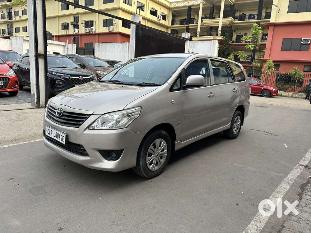 Toyota Innova 2.5 G (diesel) 8 Seater, 2012, Diesel
