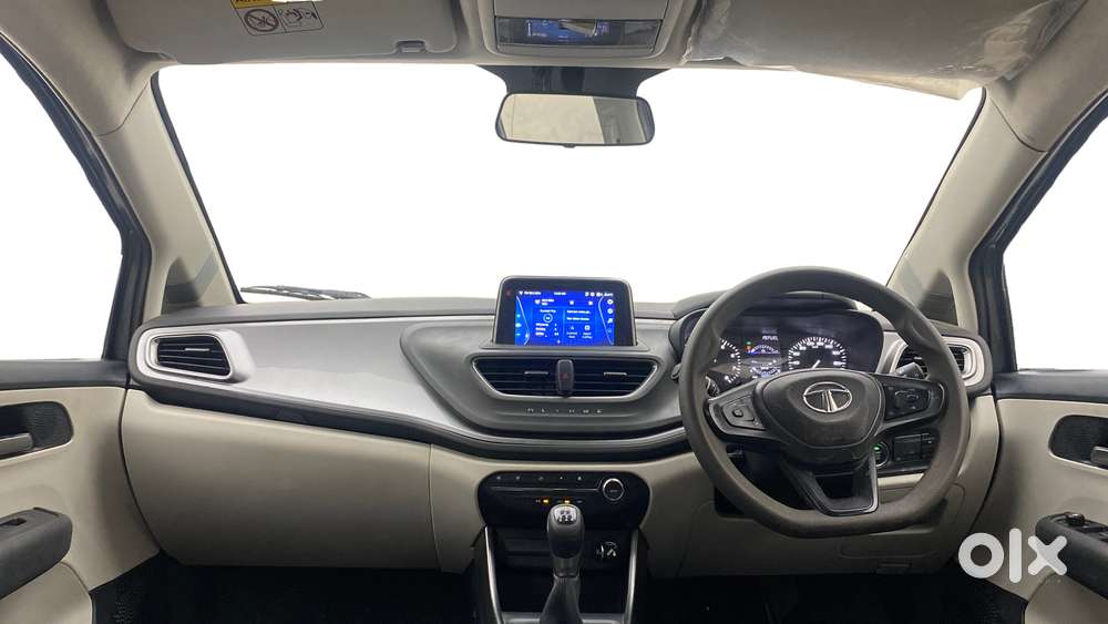 Tata Altroz Xz, 2022, Petrol